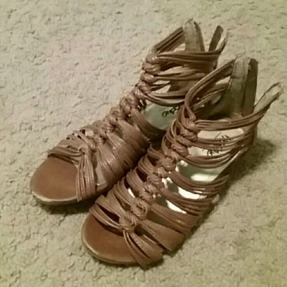 mossimo gladiator sandals